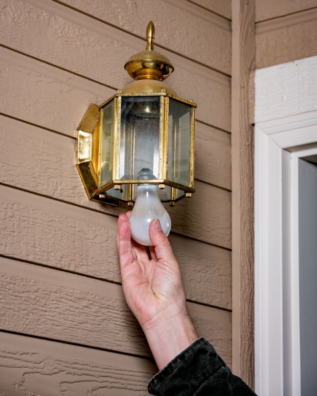 Exterior Light Repair in Alpharetta, GA